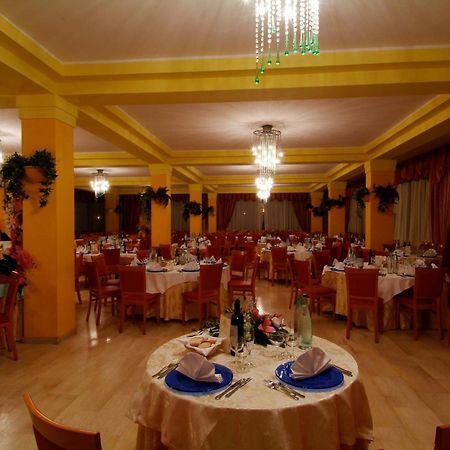 Grand Hotel Montesilvano Marina エクステリア 写真