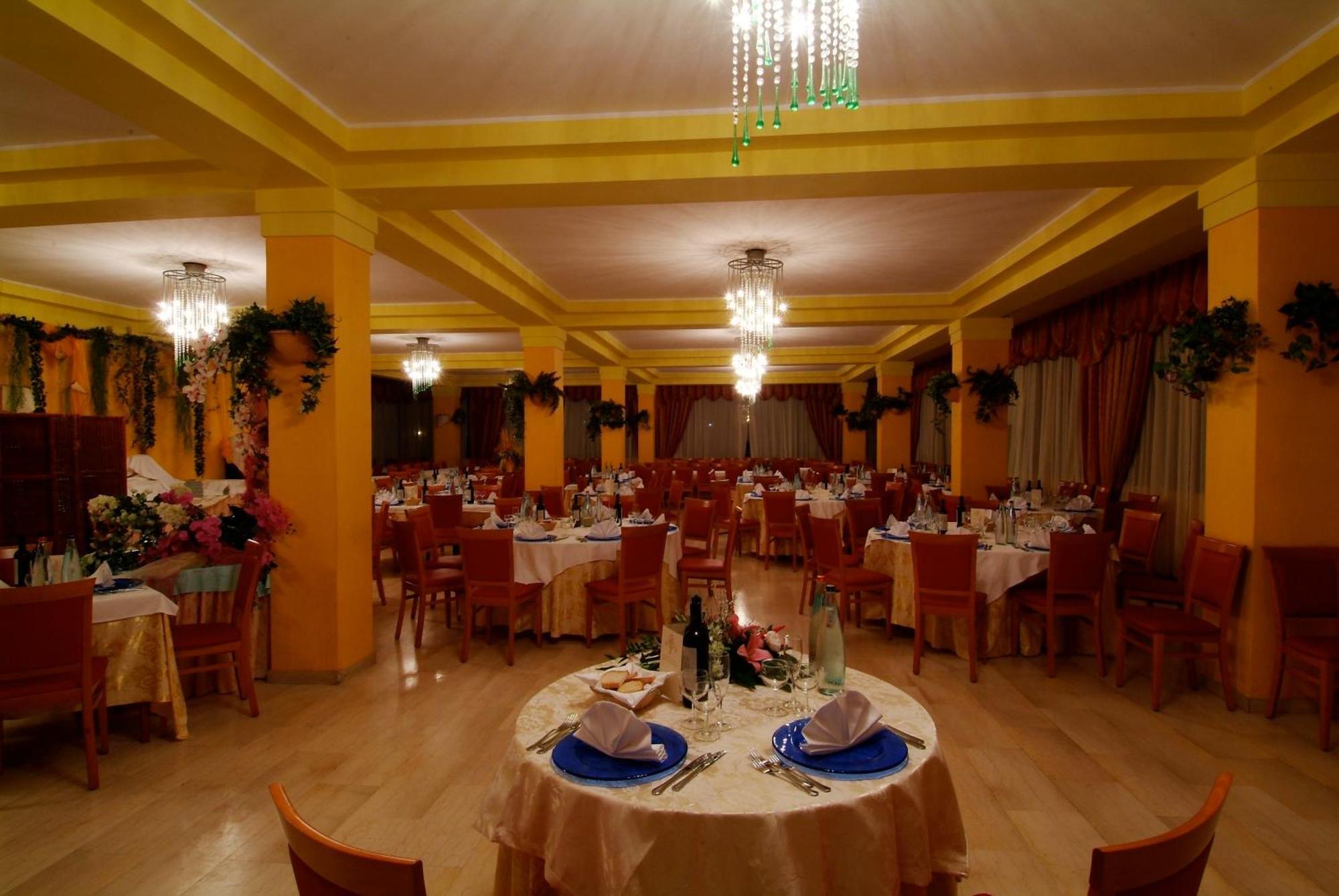 Grand Hotel Montesilvano Marina エクステリア 写真