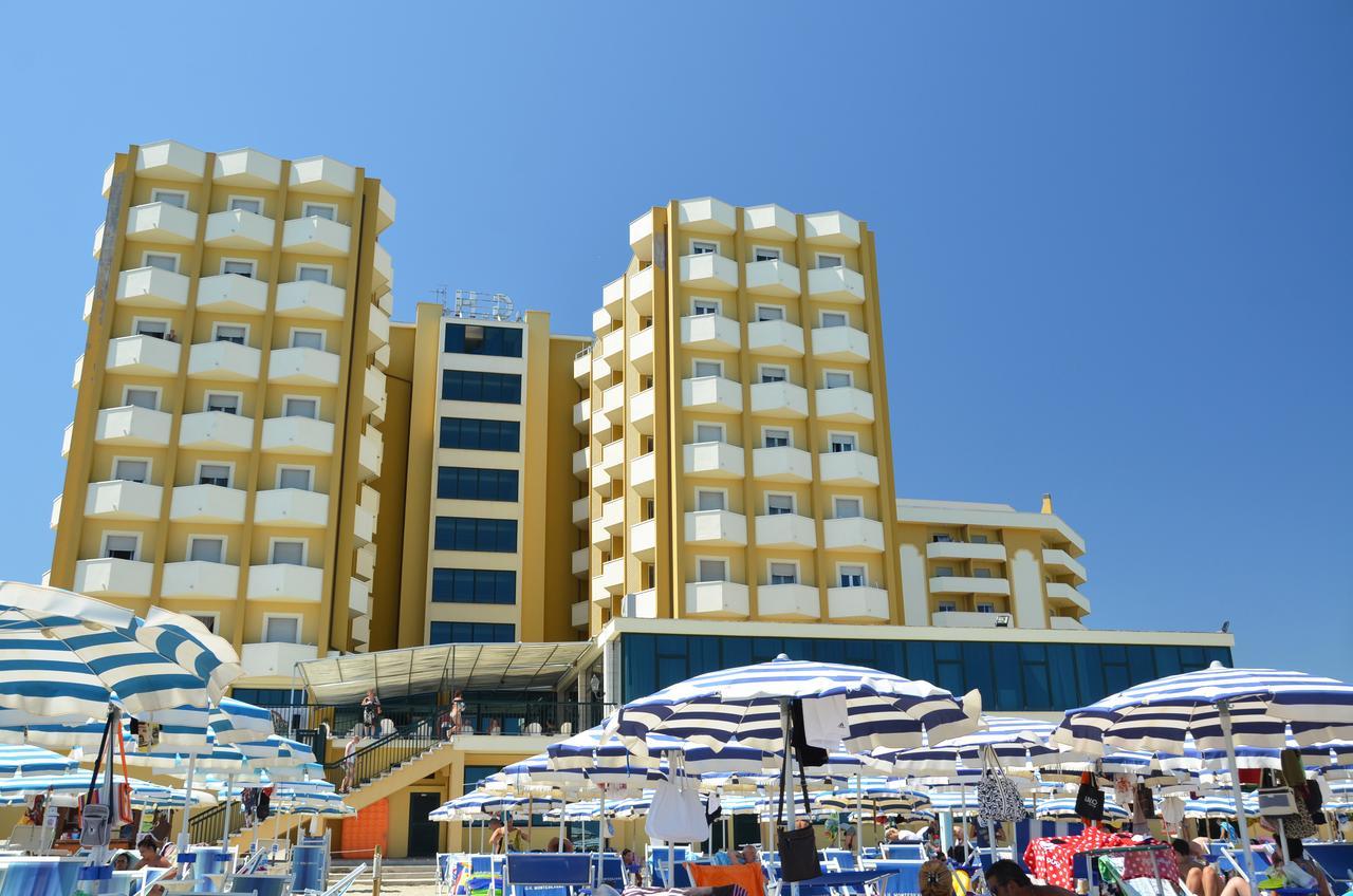 Grand Hotel Montesilvano Marina エクステリア 写真