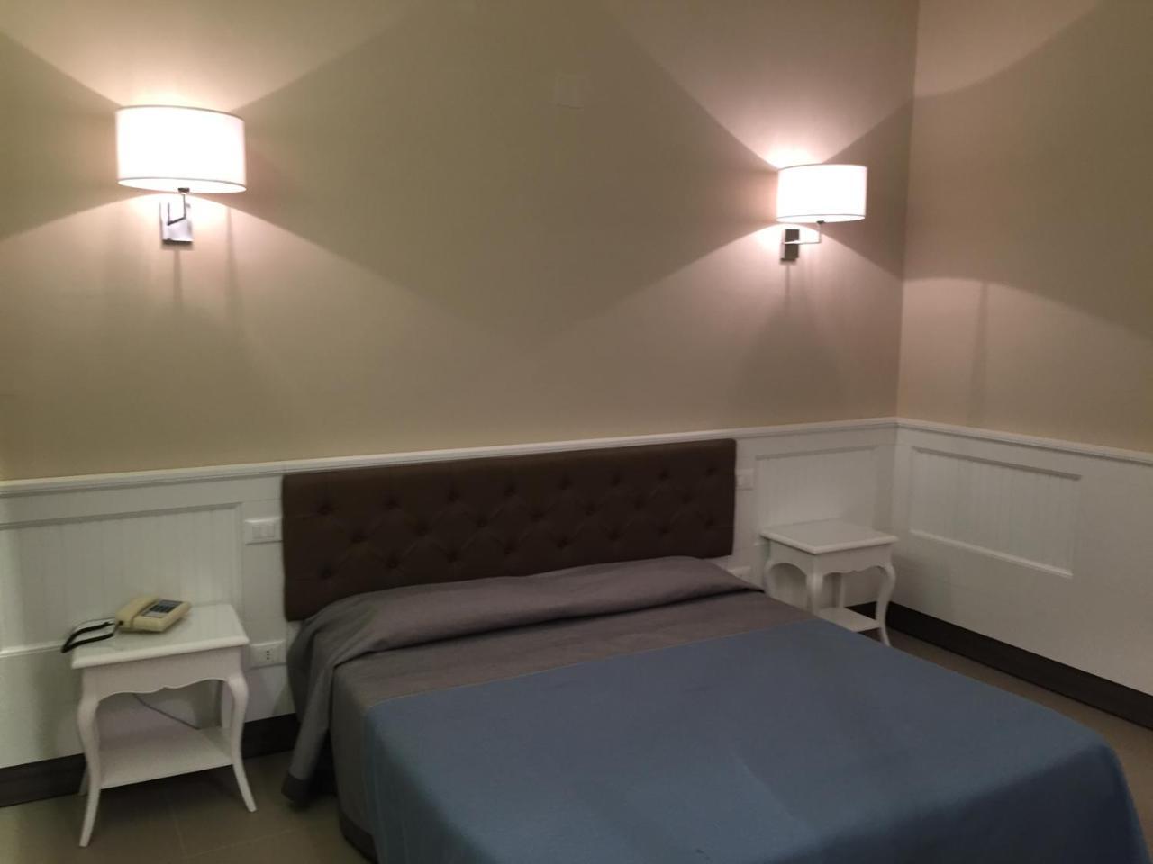 Grand Hotel Montesilvano Marina エクステリア 写真