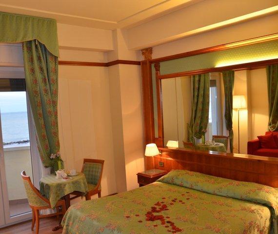 Grand Hotel Montesilvano Marina エクステリア 写真